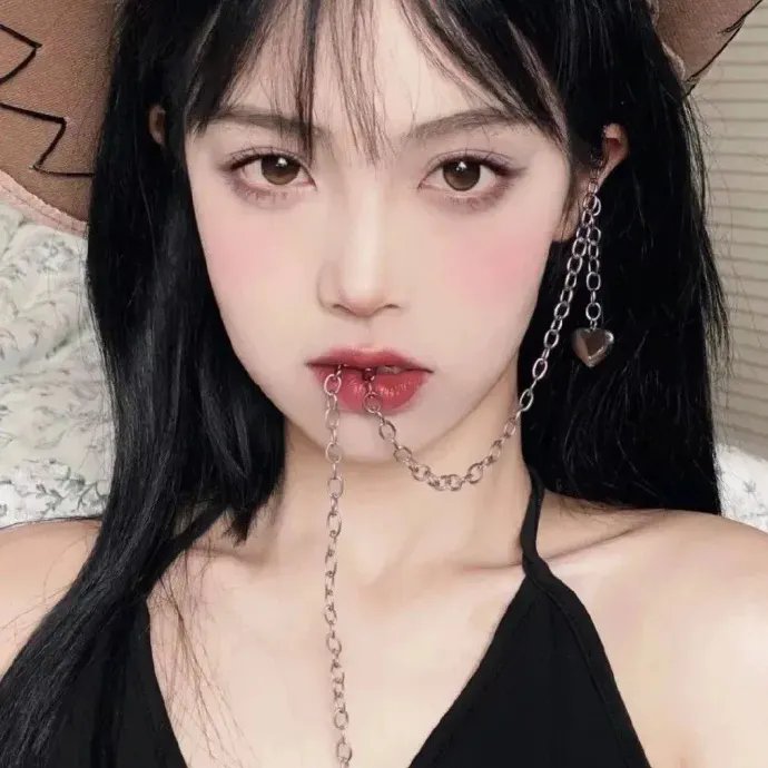 妮娜琦珈